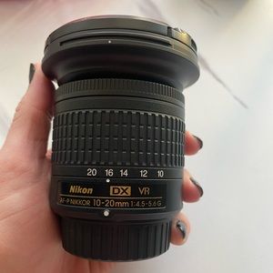 Nikon DX VR AF-P NIKKOR 10-20 mm 1:4 5-5.6 G